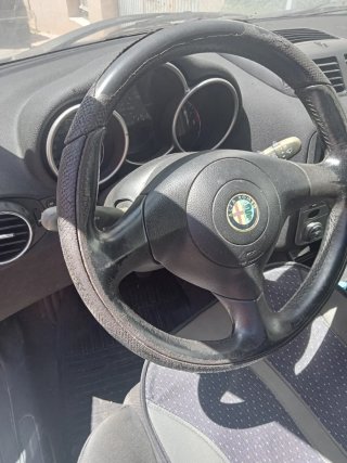 Alfa Romeo 147 2003 precio final 1050