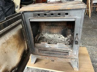 Estufa de leña Bronpi Negra