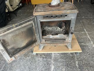 Estufa de leña Bronpi Negra