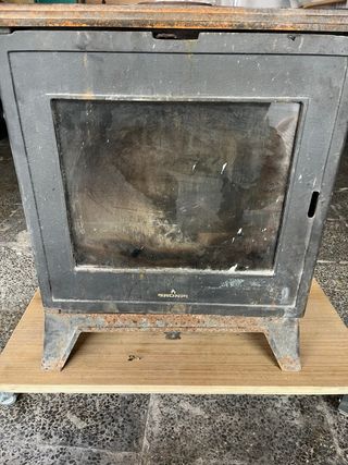 Estufa de leña Bronpi Negra