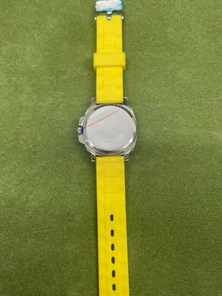 Orologio da polso giallo