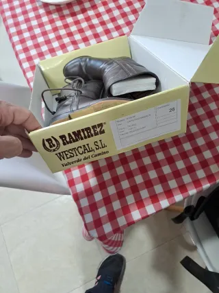 Botas camperas niño talla 26