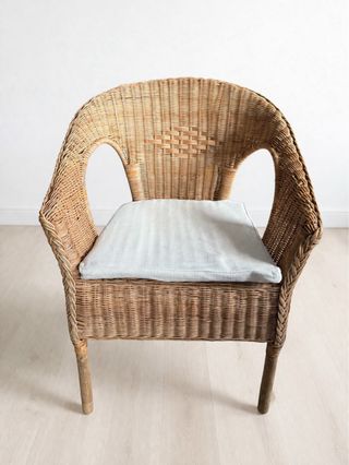 8 Sillas, ratán/bambú.