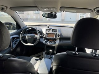 Toyota RAV4 2011
