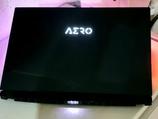 PORTATIL GAMING OLED 4K ALTA GAMA