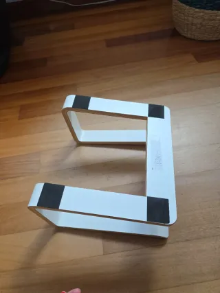 Soporte portátil blanco