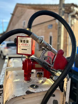 Depósito Gasoil 340L con Bomba a la batería,