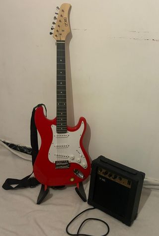 Guitarra Eléctrica Roja 3rd Ave