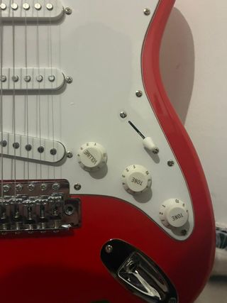 Guitarra Eléctrica Roja 3rd Ave