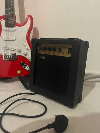 Guitarra Eléctrica Roja 3rd Ave