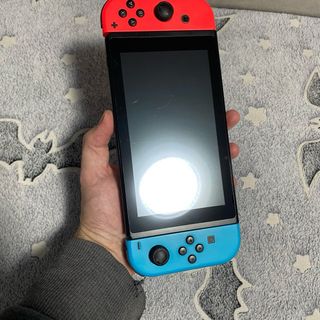 Nintendo Switch 32GB Blu e Rossa con Custodia. Mod