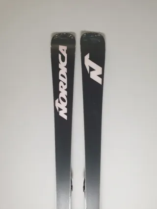 Esquís Nordica Doberman SLR