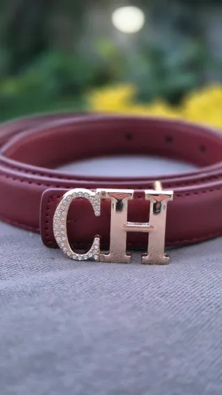 Cinto tipo CH Dourado e Vermelho 105cm