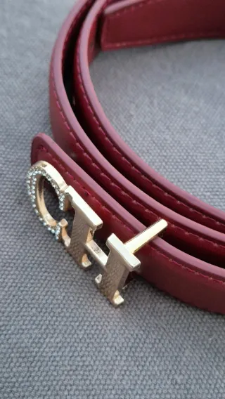 Cinto tipo CH Dourado e Vermelho 105cm