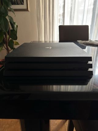 PS4 Pro 1TB + Volante + Giochi