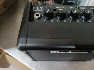 - Blackstar Fly 3 Mini amplificador de guitarra