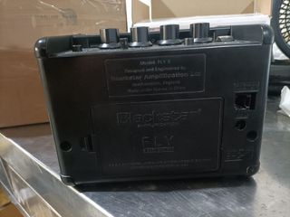 - Blackstar Fly 3 Mini amplificador de guitarra