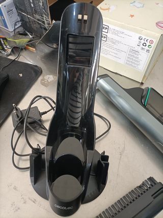 - Cecotec Aspirador de Mano sin Cables Conga Roc
