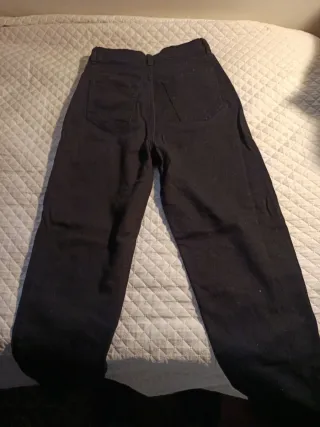 Pantalón vaquero mom H&M negro