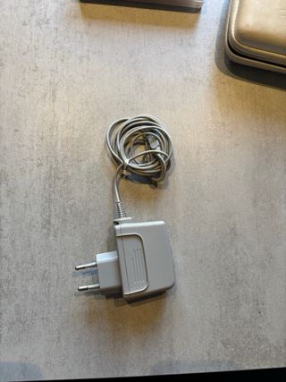 Nintendo DSi XL Marrone + 2 Giochi + Accessori