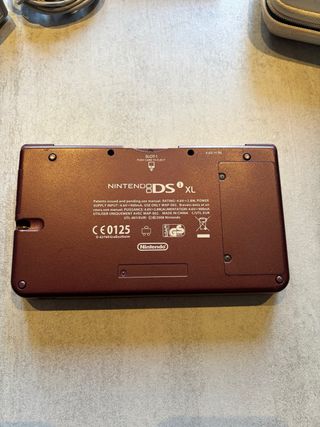 Nintendo DSi XL Marrone + 2 Giochi + Accessori