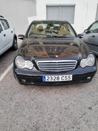 Mercedes-Benz Clase C 2004