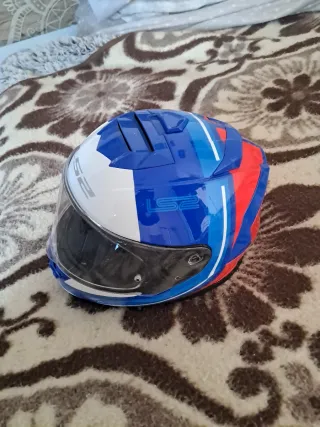 Casco de moto LS2 azul y blanco