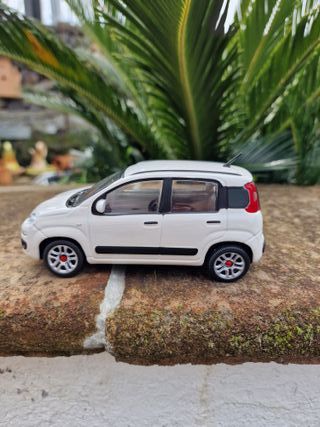 Modellino Fiat Nuova Panda Scala 1:24