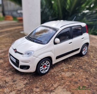Modellino Fiat Nuova Panda Scala 1:24