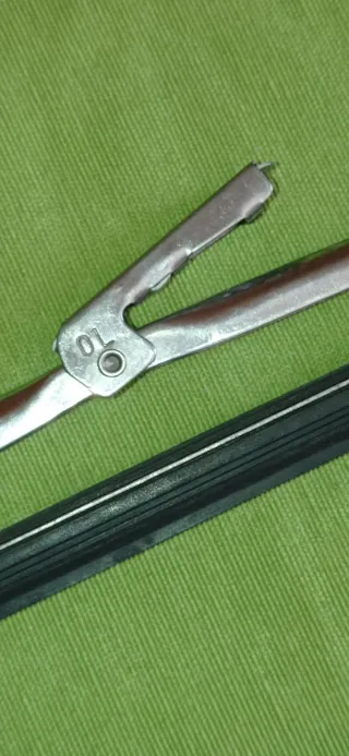 Escobilla limpiaparabrisas cromada coches clásicos