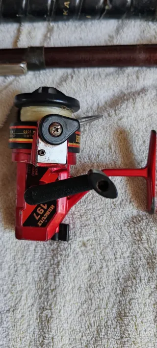 3 canne da surf casting e 2 mulinelli