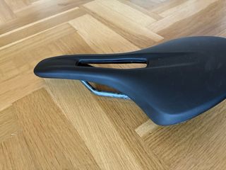 Sillín Fizik Antares R1 Carbono