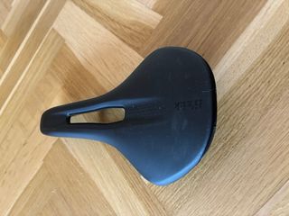 Sillín Fizik Antares R1 Carbono