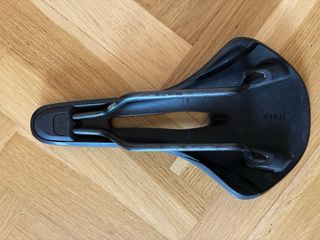 Sillín Fizik Antares R1 Carbono