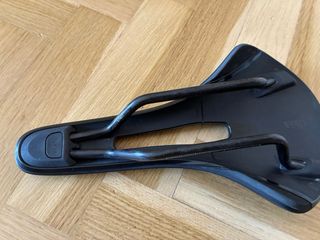 Sillín Fizik Antares R1 Carbono