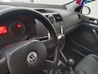 Volkswagen Golf 2005