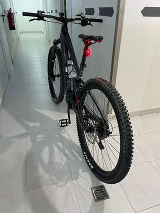 Bicicleta Eléctrica Giant Doble Suspensión
