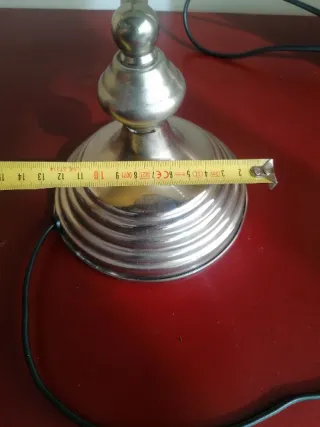 Lámpara de escritorio plateada