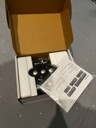 Behringer U-Phoria UM2