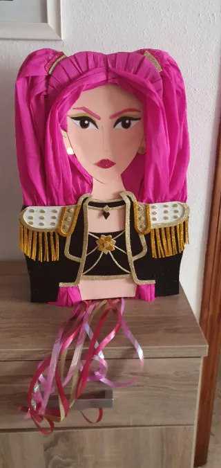 Piñata Kpop Estilo Mira Guerreras