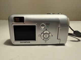 Cámara Digital Olympus Camedia D-580 Zoom