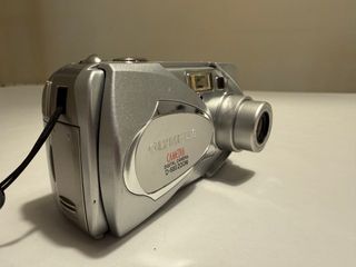 Cámara Digital Olympus Camedia D-580 Zoom