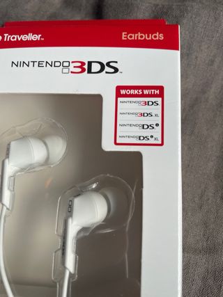 Lote Accesorios Nintendo 3DS: Funda, Auriculares y