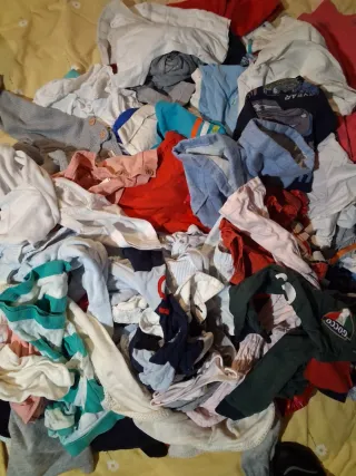 Lote de Ropa Variada de 1 a 7 años son 80 prendas