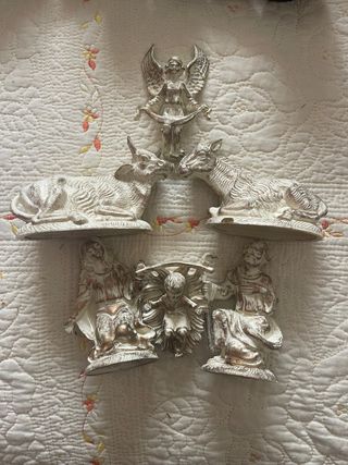 Portal de Belén figuras blancas