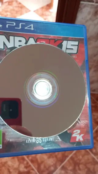 Confezione 4 Giochi PS4: NBA 2K15, AC IV, FIFA 19, FIFA