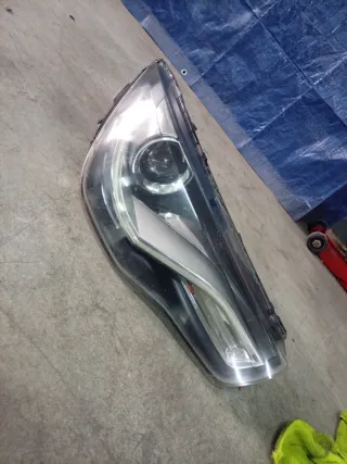 Faro Izquierdo Audi A1