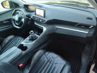 Peugeot 5008 Allure 2.0 BlueHDi 110KW (150CV)