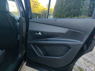 Peugeot 5008 Allure 2.0 BlueHDi 110KW (150CV)