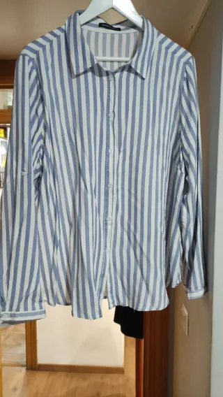 Camisa Rayas Azul y Blanco Talla L